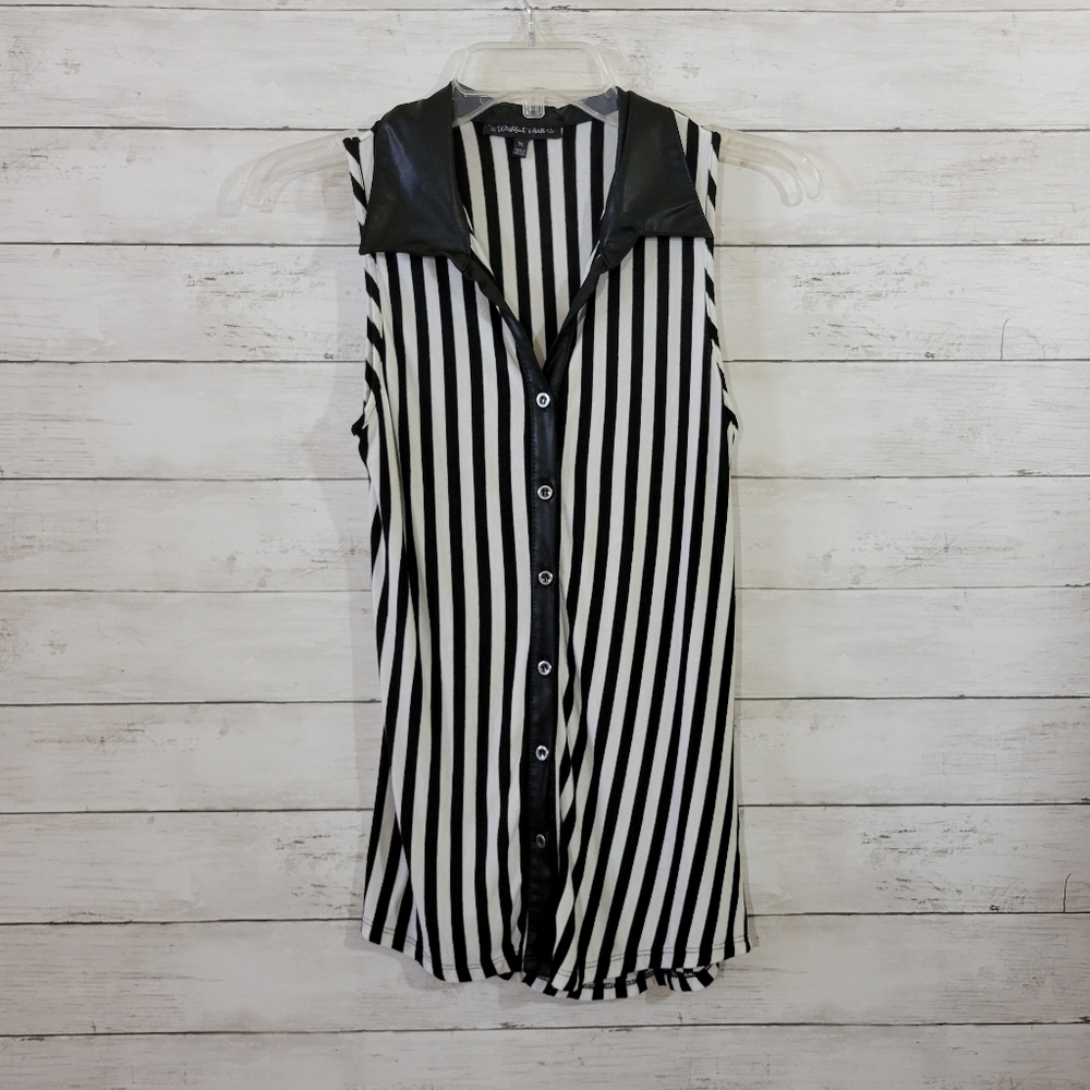 Wishful‎ Park Monochrome Striped Top Vegan Leather Collar  Juniors Size Medium